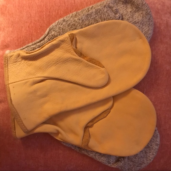 Other - Deerskin Choppers Classic with Liners❄️🧤